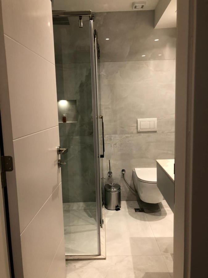 New Prishtina Luxury Rooms Prishtine Bagian luar foto